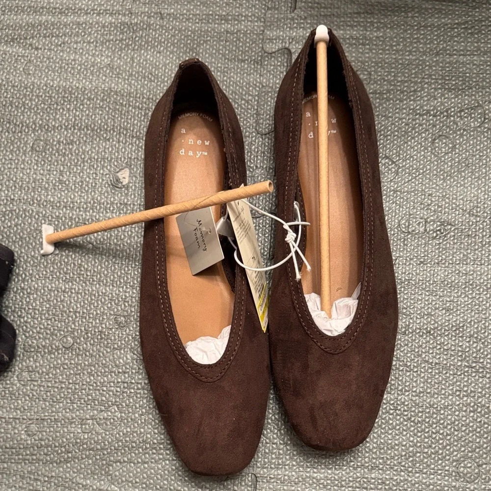 A New DAY Sammie Ballet Flats with Memory Foam Insole